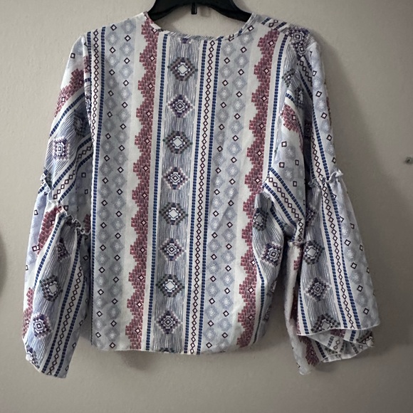 Lavender Field Gray and White Dolman Sleeve Blouse - Picture 4 of 4